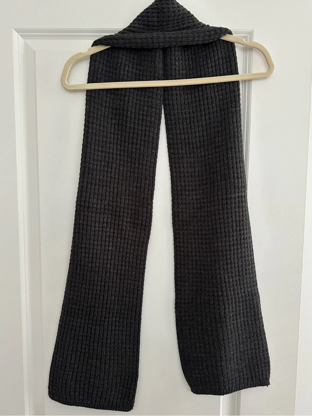 Men's Charcoal Grey Classic Fall Knit Scarf